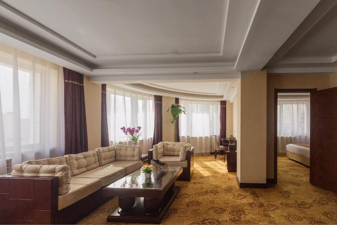 מנג' Beiguo Zhichun Business Hotel מראה חיצוני תמונה